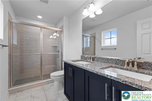 $799,900 | 4929 Farrcroft Drive, Unit 83B, Easton, PA 18040