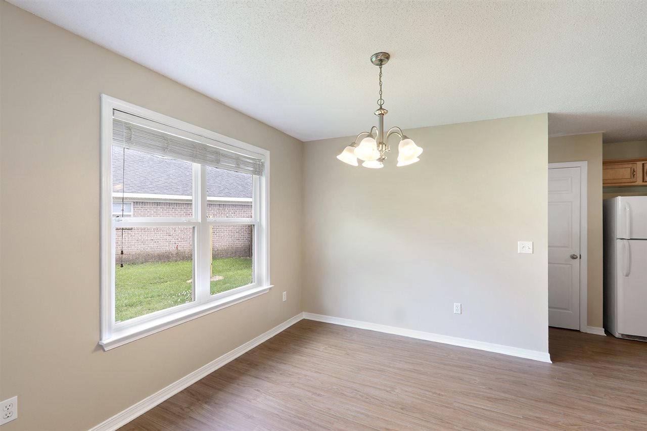 1914 Nile Court Foley, AL 36535 - Photo 4 of 13 Dining Area