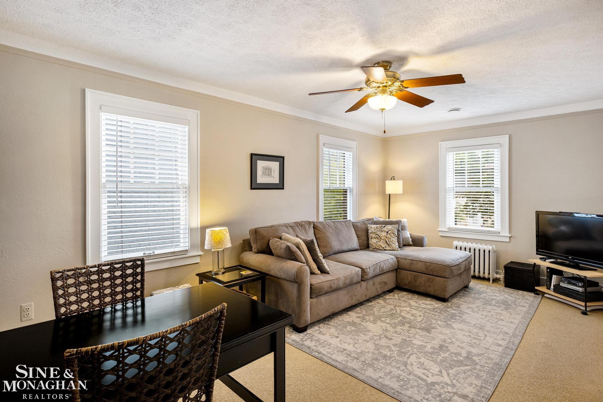 787 Lincoln Road Grosse Pointe, MI 48230 - Photo 17 of 31 50124065-16.JPG