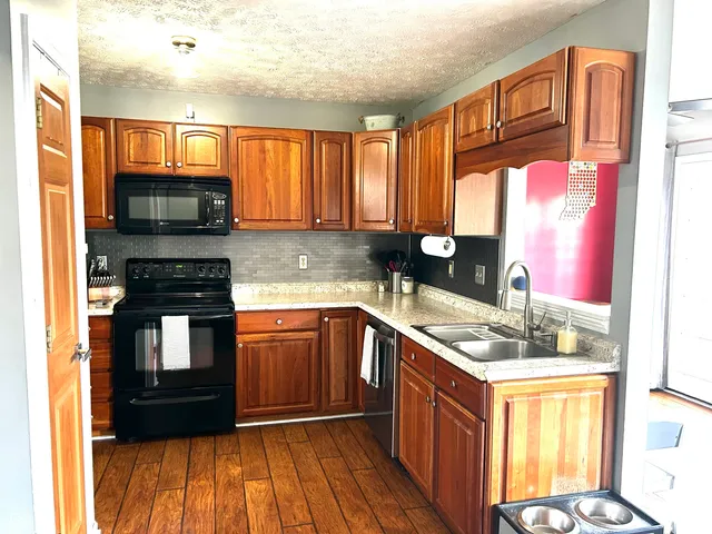 $265,000 | 1005 Canary Creek Court, Franklin, IN 46131