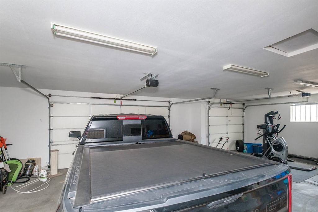 39405 Mountain View Road Yermo, CA 92398 - Photo 22 of 33 a view of garage