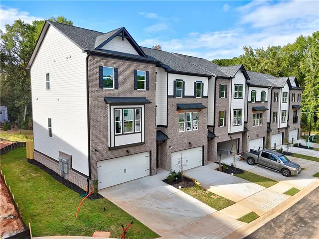 $419,950 | 5709 Urban Vlg Way, Unit 29, Tucker, GA 30084