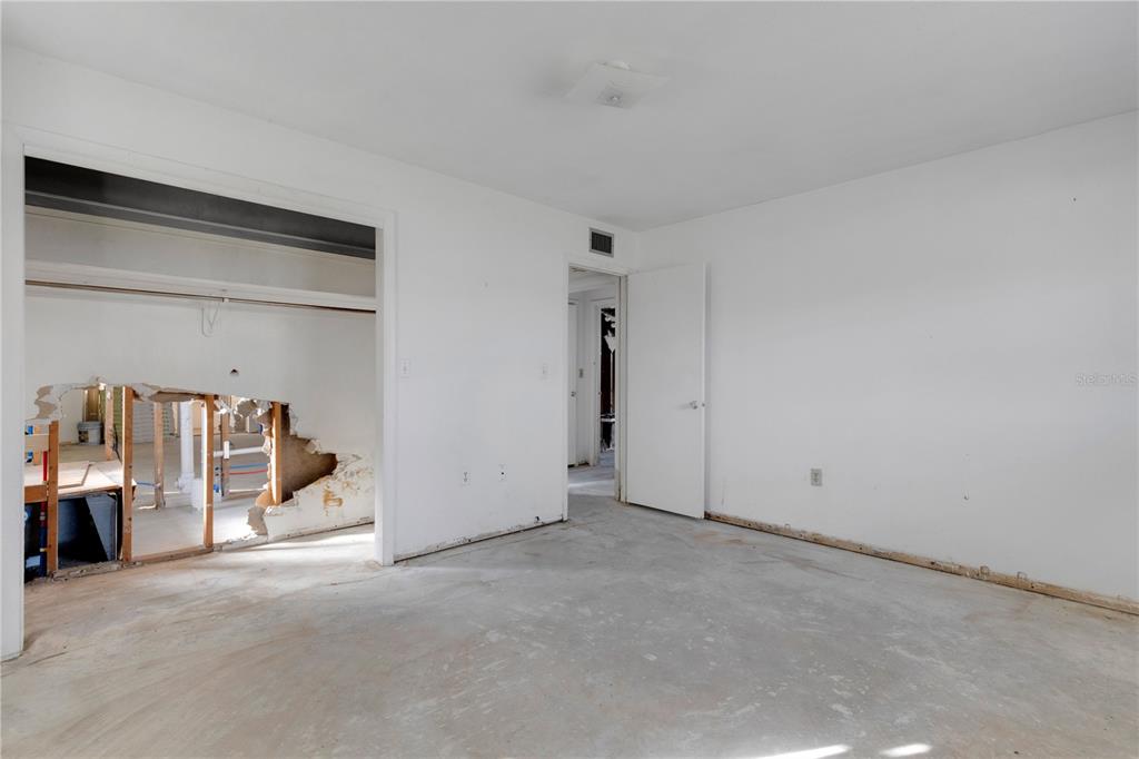 210 Albee Road West Nokomis, FL 34275 - Photo 34 of 48 Gallery Image 34