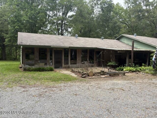 2914 Highway 7 Holcomb, MS 38940 - Photo 21 of 30 Sunroom on Back