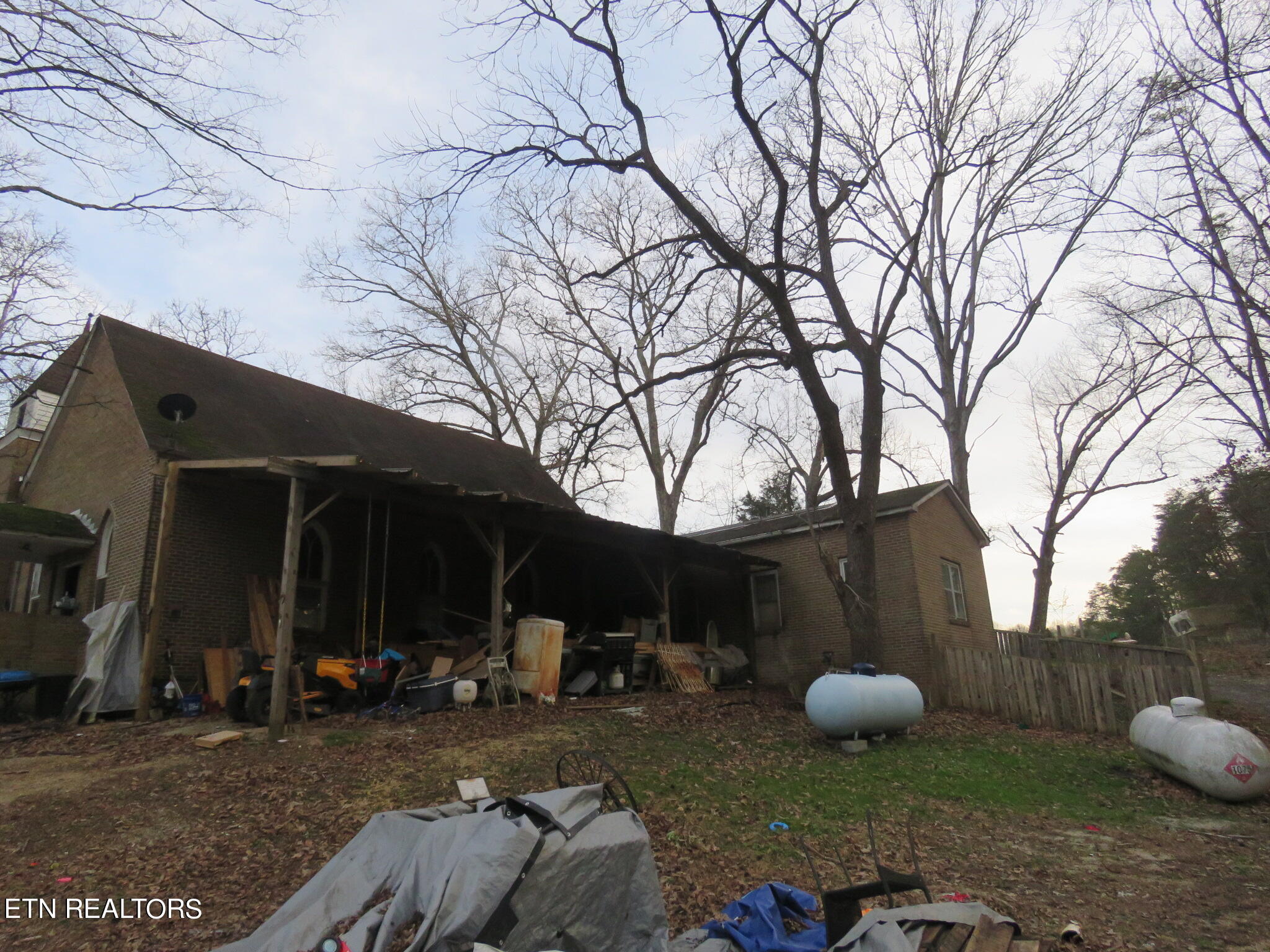 127 Manor Road Kingston, TN 37763 - Photo 2 of 28 IMG_0002