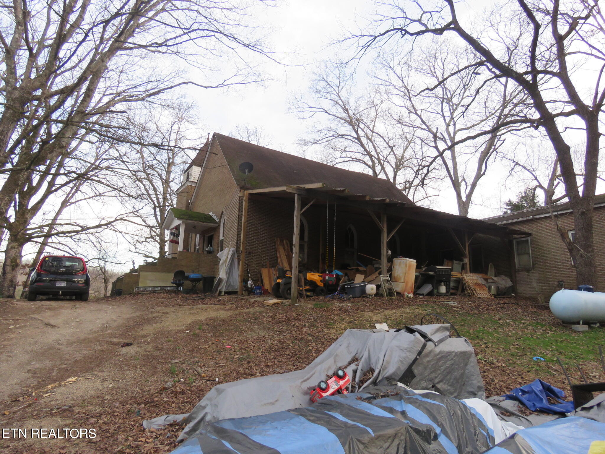 127 Manor Road Kingston, TN 37763 - Photo 3 of 28 IMG_0003