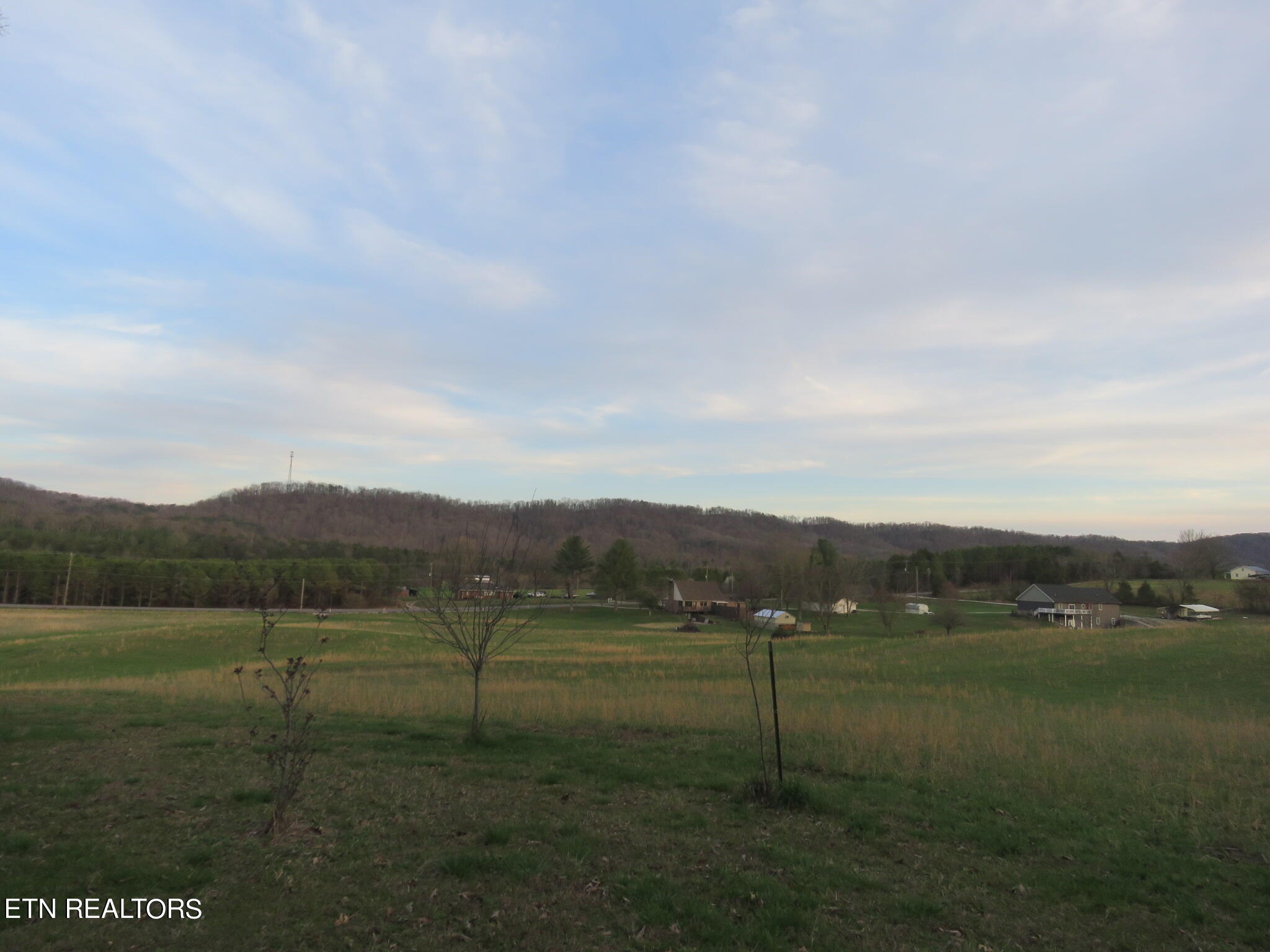 127 Manor Road Kingston, TN 37763 - Photo 6 of 28 IMG_0006