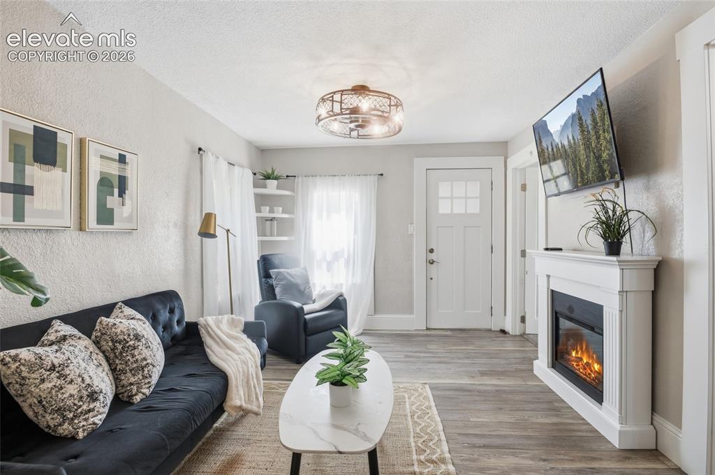 816 Sunset Road Colorado Springs, CO 80909 - Photo 7 of 29