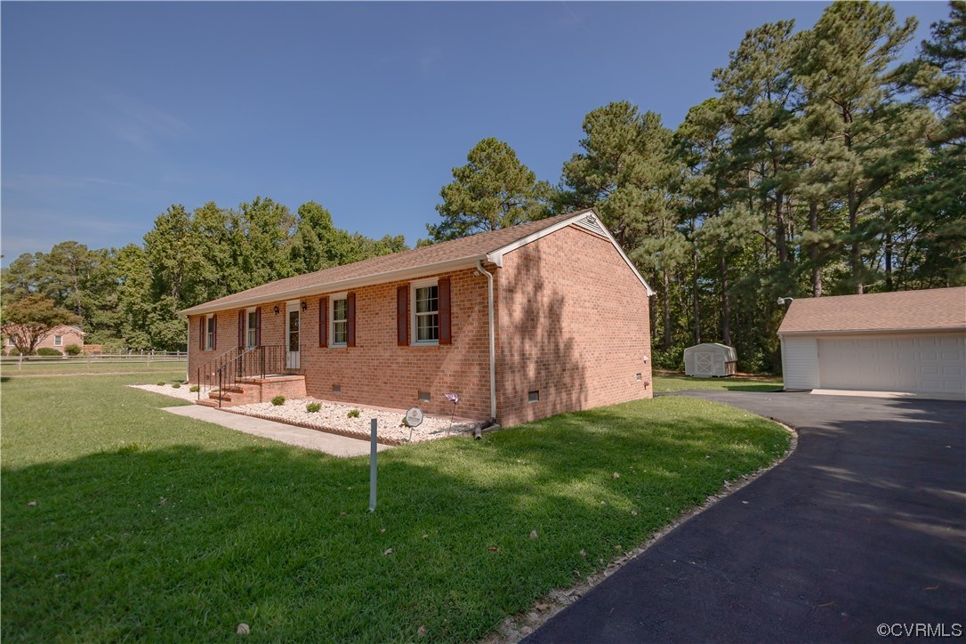 20514 Cox Road Sutherland, VA 23885 - Photo 3 of 41 Gallery Image 3