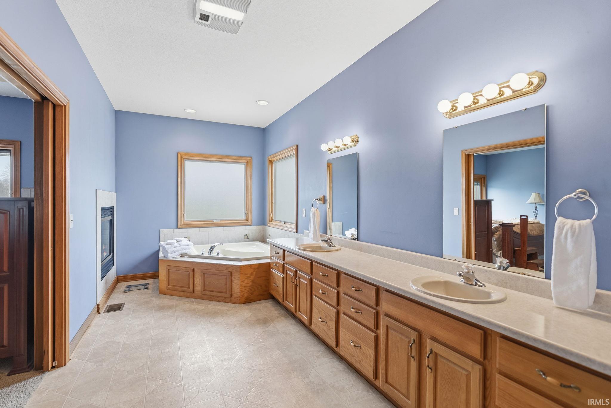 4802 Crawford Road Fort Wayne, IN 46845 - Photo 18 of 36