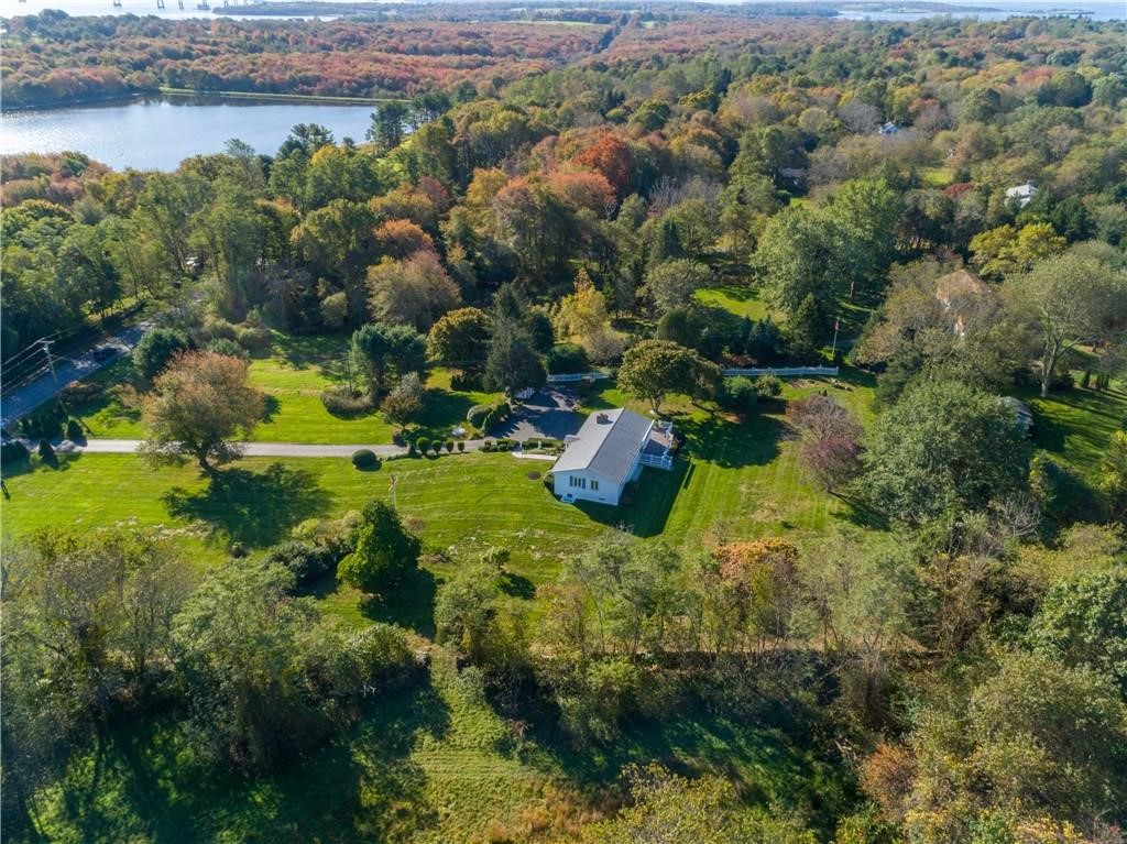 747 North Main Road Jamestown, RI 02835 - Photo 1 of 27 Gallery Image 1