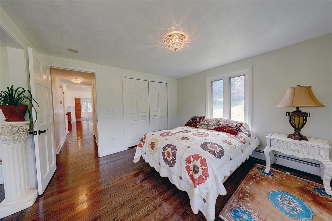 747 North Main Road Jamestown, RI 02835 - Photo 13 of 27 Gallery Image 13
