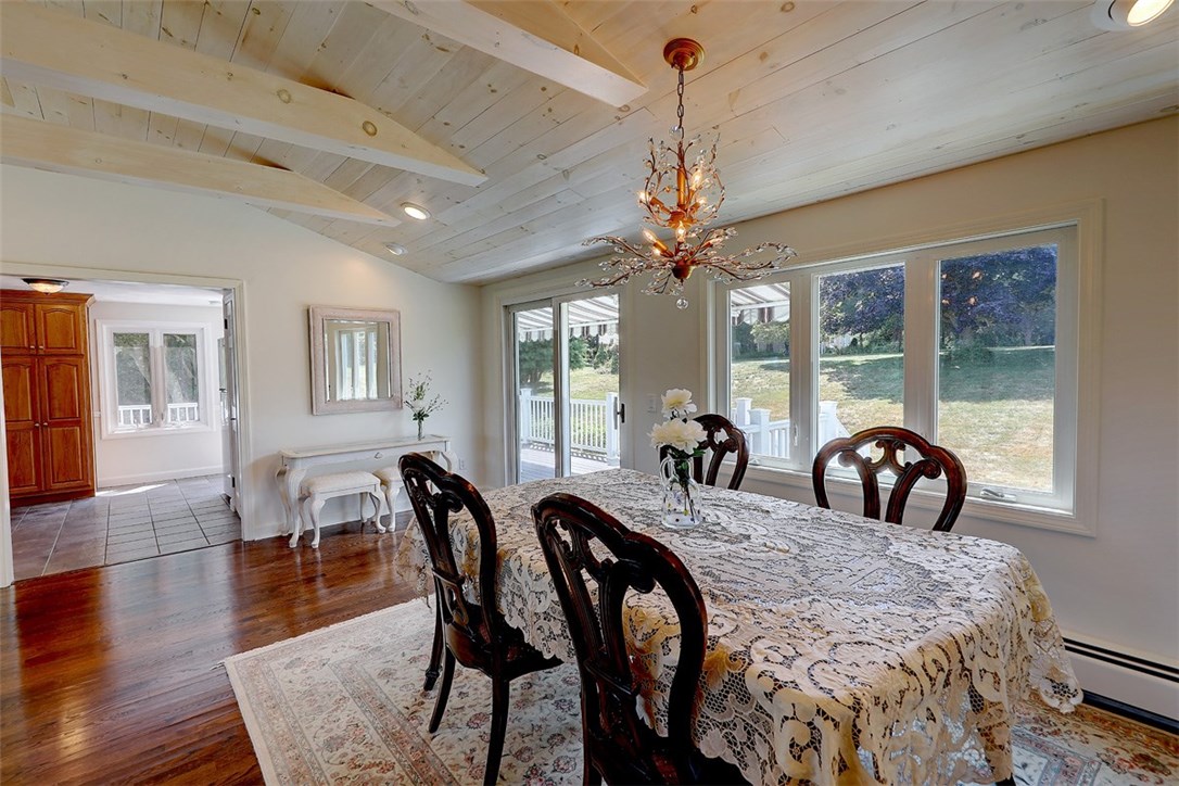 747 North Main Road Jamestown, RI 02835 - Photo 9 of 27 Gallery Image 9