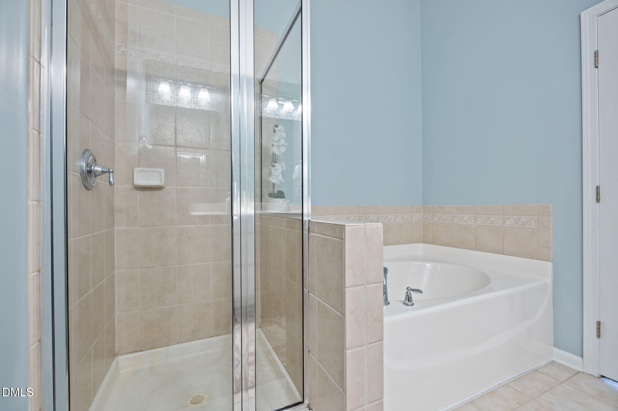 5901 Hourglass Court Raleigh, NC 27612 - Photo 35 of 46 32-web-or-mls-IMG_8874