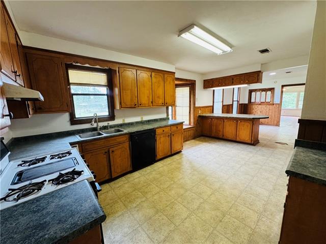 306 Highway 107 Center Point, LA 71323 - Photo 12 of 53