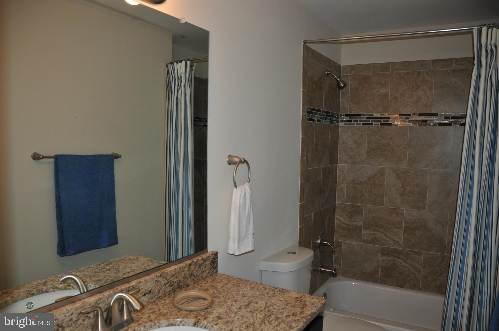 12209 Kahns Road Manassas, VA 20112 - Photo 17 of 30 Bath
