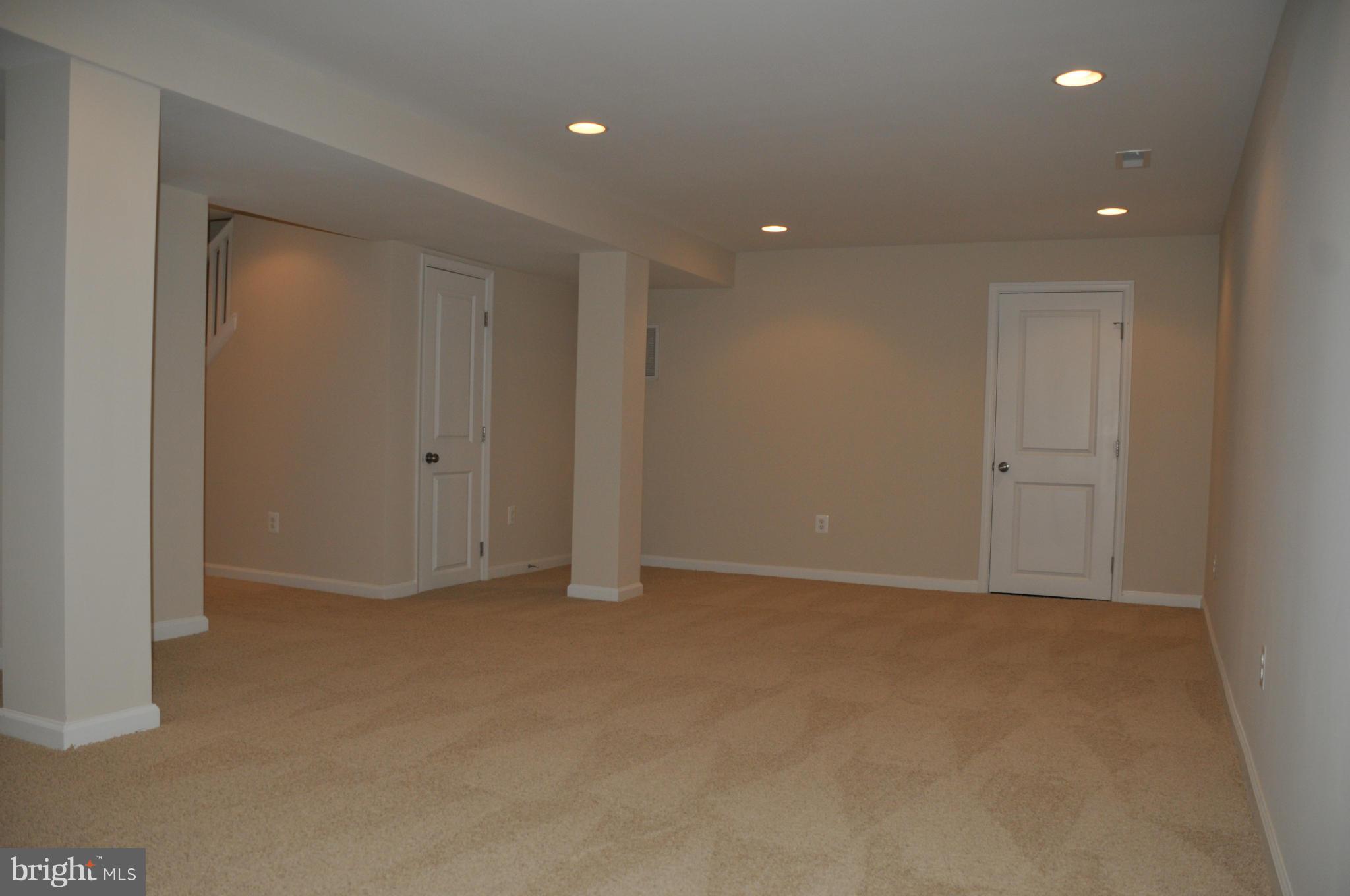 12209 Kahns Road Manassas, VA 20112 - Photo 23 of 30 Family Room