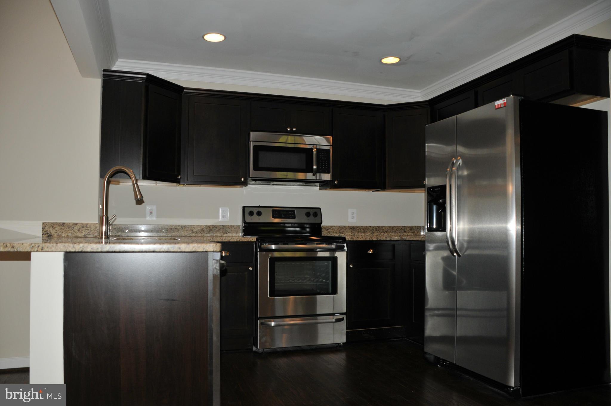 12209 Kahns Road Manassas, VA 20112 - Photo 26 of 30 Kitchen