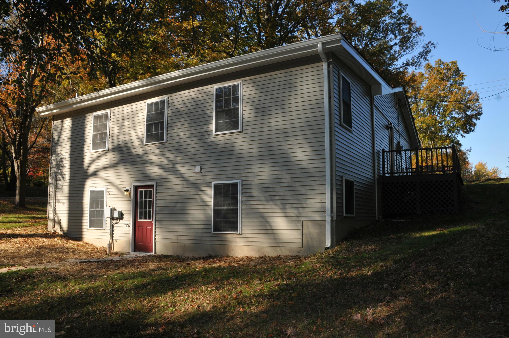 12209 Kahns Road Manassas, VA 20112 - Photo 29 of 30 Exterior (Rear)