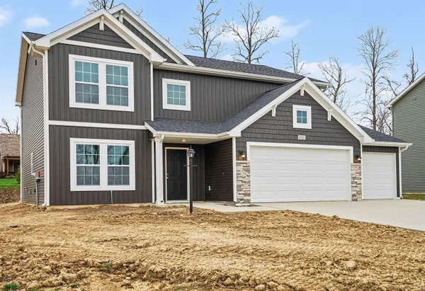 $389,900 | 8213 Catberry Trail, Fort Wayne, IN 46804