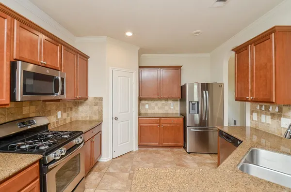 $2,500 | 3119 Balch Springs Lane, Katy, TX 77449