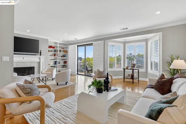 $1,495,000 | 64 Schooner Hill, Oakland, CA 94618