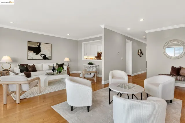 $1,495,000 | 64 Schooner Hill, Oakland, CA 94618