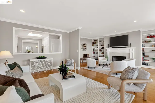 $1,495,000 | 64 Schooner Hill, Oakland, CA 94618