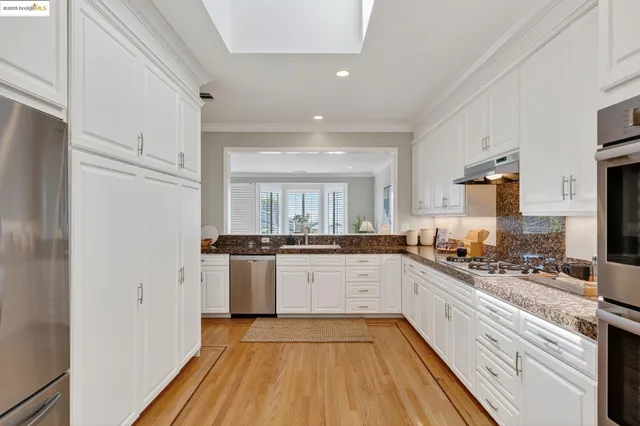 $1,495,000 | 64 Schooner Hill, Oakland, CA 94618