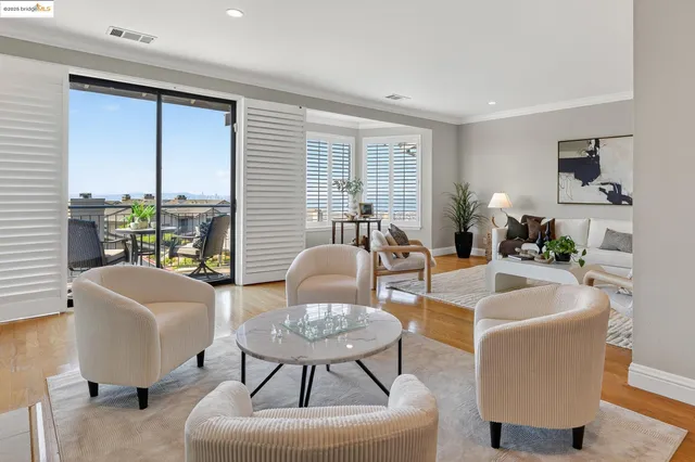 $1,495,000 | 64 Schooner Hill, Oakland, CA 94618