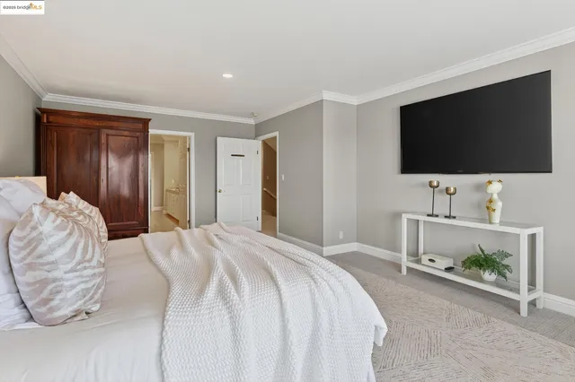 $1,495,000 | 64 Schooner Hill, Oakland, CA 94618