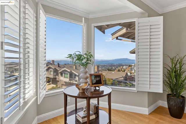 $1,495,000 | 64 Schooner Hill, Oakland, CA 94618