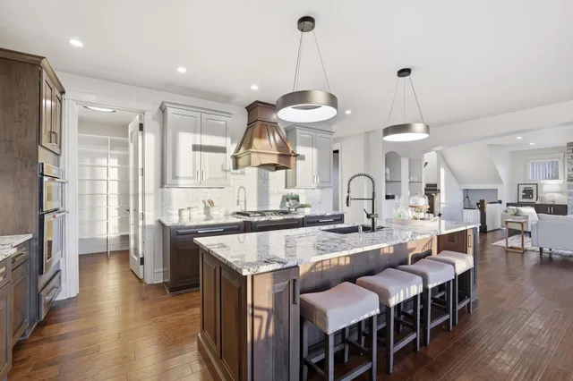 $1,370,000 | 5425 Niagara Lane, Plymouth, MN 55446