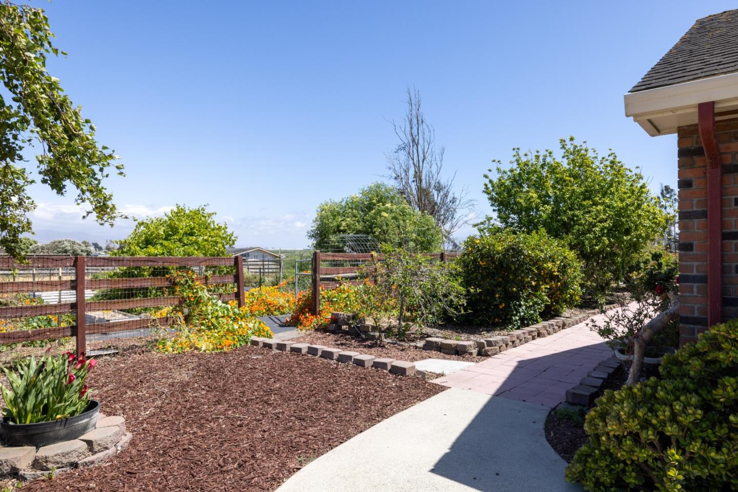268 Espinosa Road Salinas, CA 93907 - Photo 17 of 23