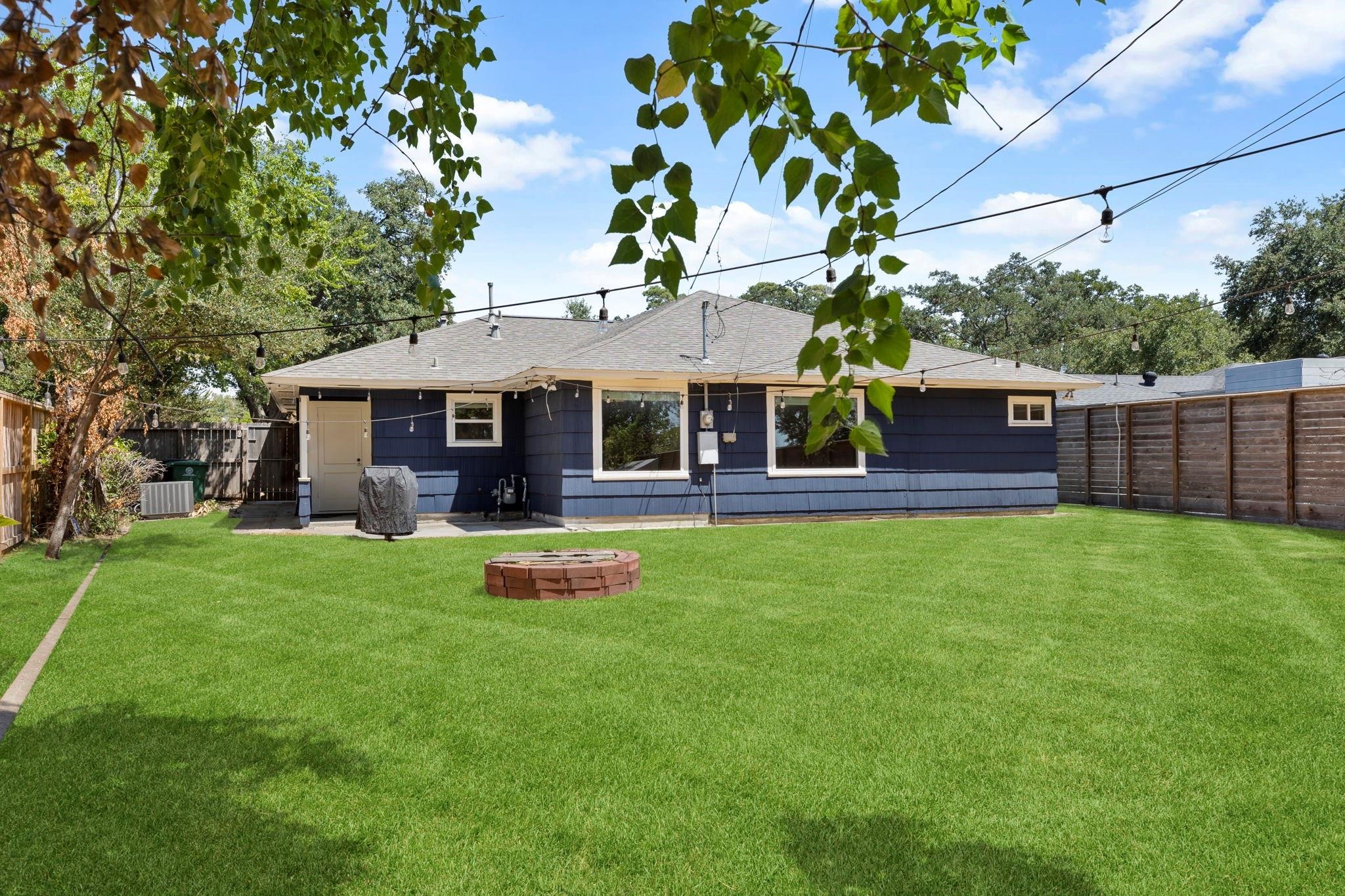 1802 Turnpike Road Houston, TX 77008 - Photo 44 of 47