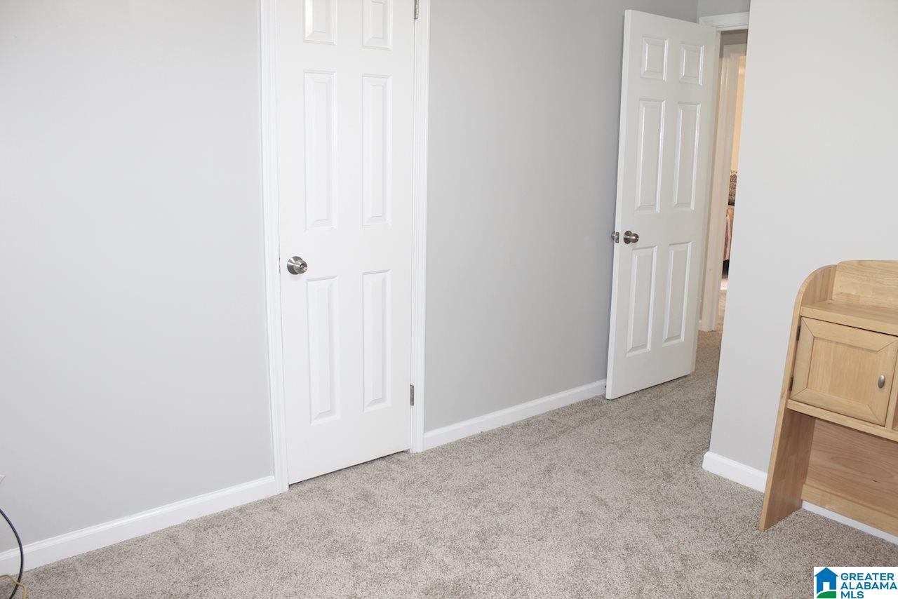 824 Round Hill Road Pelham, AL 35124 - Photo 13 of 27