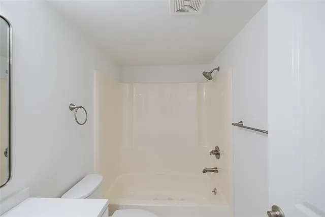 $1,750 | 835 18th Street, Unit 403, Vero Beach, FL 32960