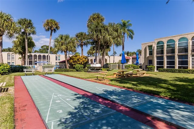 $1,750 | 835 18th Street, Unit 403, Vero Beach, FL 32960