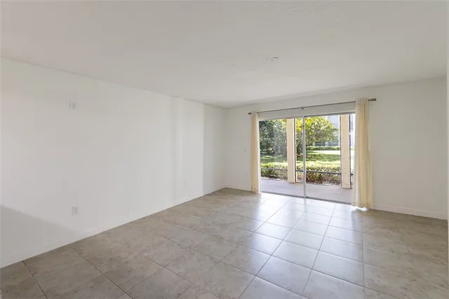 $1,750 | 835 18th Street, Unit 403, Vero Beach, FL 32960