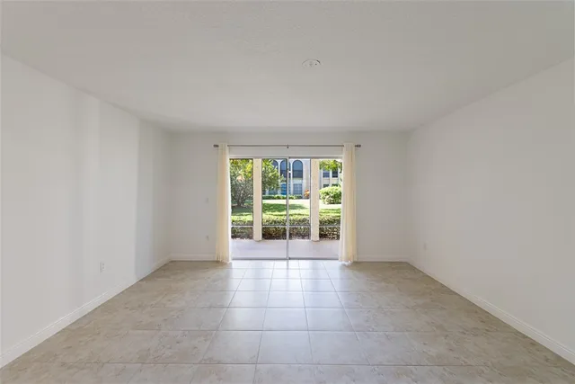 $1,750 | 835 18th Street, Unit 403, Vero Beach, FL 32960