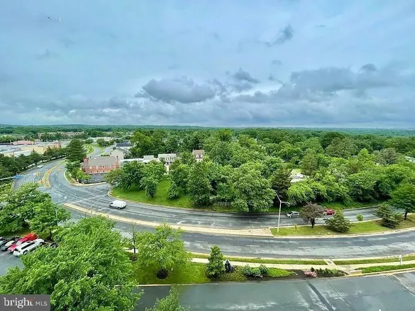 $2,000 | 301 North Beauregard Street, Unit 1007, Alexandria, VA 22312