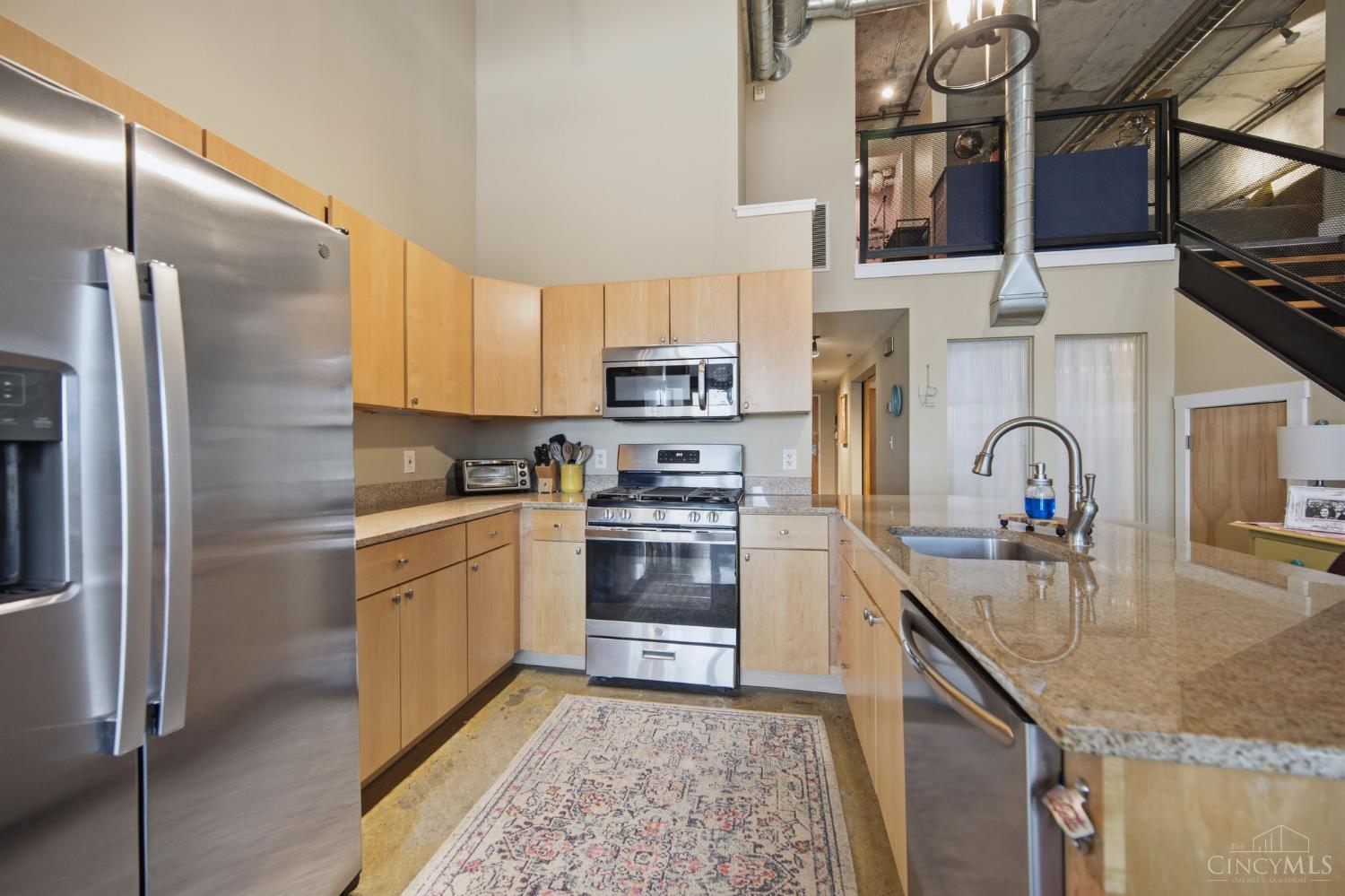 353 West 4th Street, Unit 602 Cincinnati, OH 45202 - Photo 9 of 44