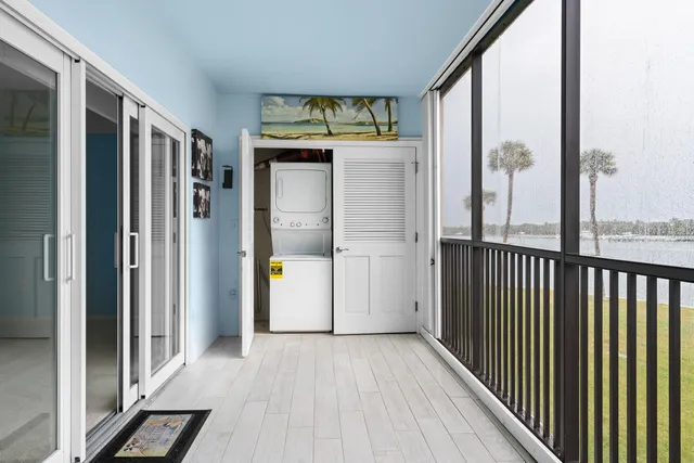 $590,000 | 100 Intracoastal Place, Unit 205, Jupiter, FL 33469