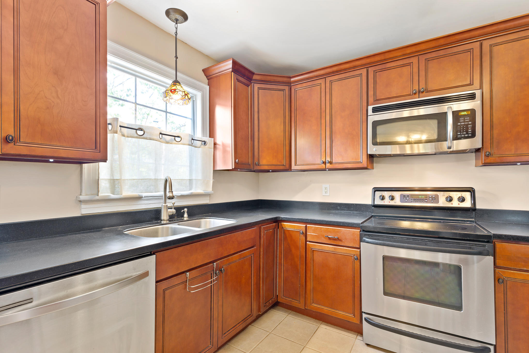 205 Bass Road Chattanooga, TN 37421 - Photo 13 of 32 Kitchen