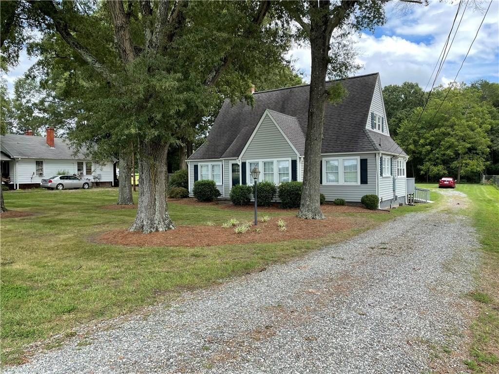 2747 Union Ridge Road Burlington, NC 27217 - Photo 4 of 20 Gallery Image 4