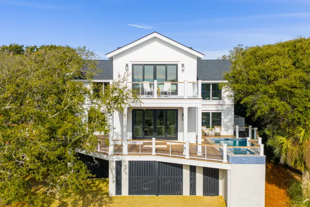 $4,600,000 | 13 56th Avenue, Isle of Palms, SC 29451