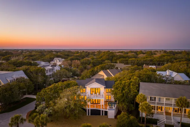 $4,600,000 | 13 56th Avenue, Isle of Palms, SC 29451