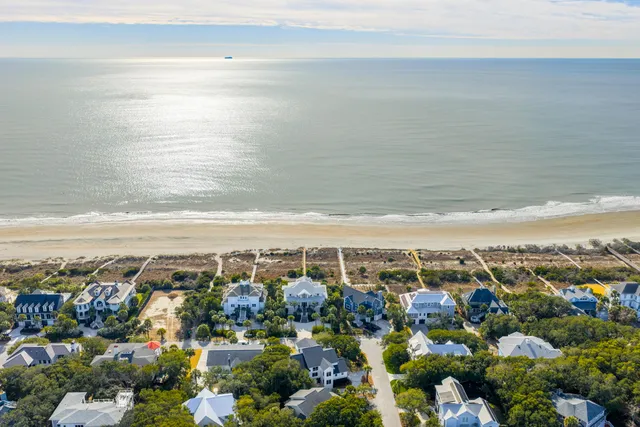 $4,600,000 | 13 56th Avenue, Isle of Palms, SC 29451