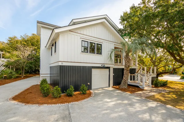 $4,600,000 | 13 56th Avenue, Isle of Palms, SC 29451