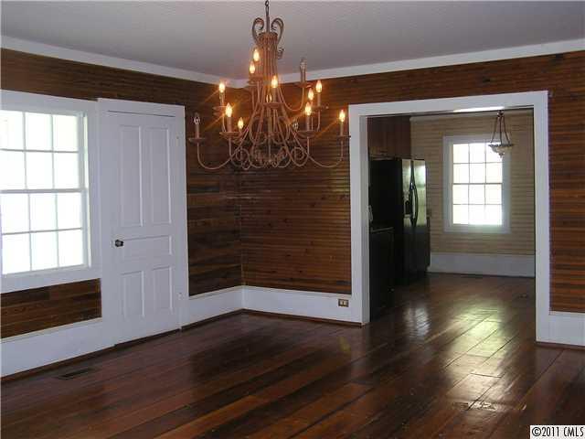 1400 Warren Road Clover, SC 29710 - Photo 3 of 16 Gallery Image 3